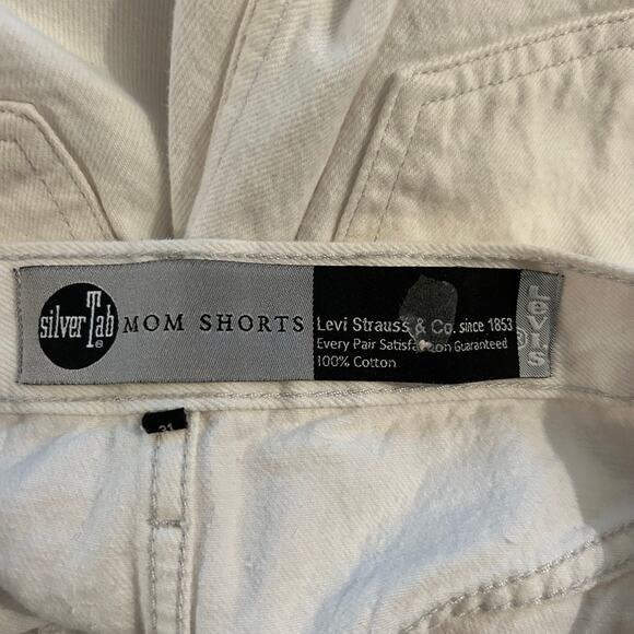 Levi's Silvertab White High Waisted Denim Mom Shorts Womens 30" Waist Cotton - Picture 3 of 5